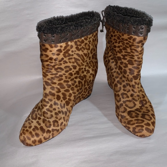 CHRISTIAN LOUBOUTIN size 8 wedge heel BOOTIES - Picture 7 of 14